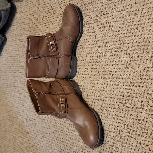 Like New Booties! | Relativity brand | Size 9 - Picture 3 of 6